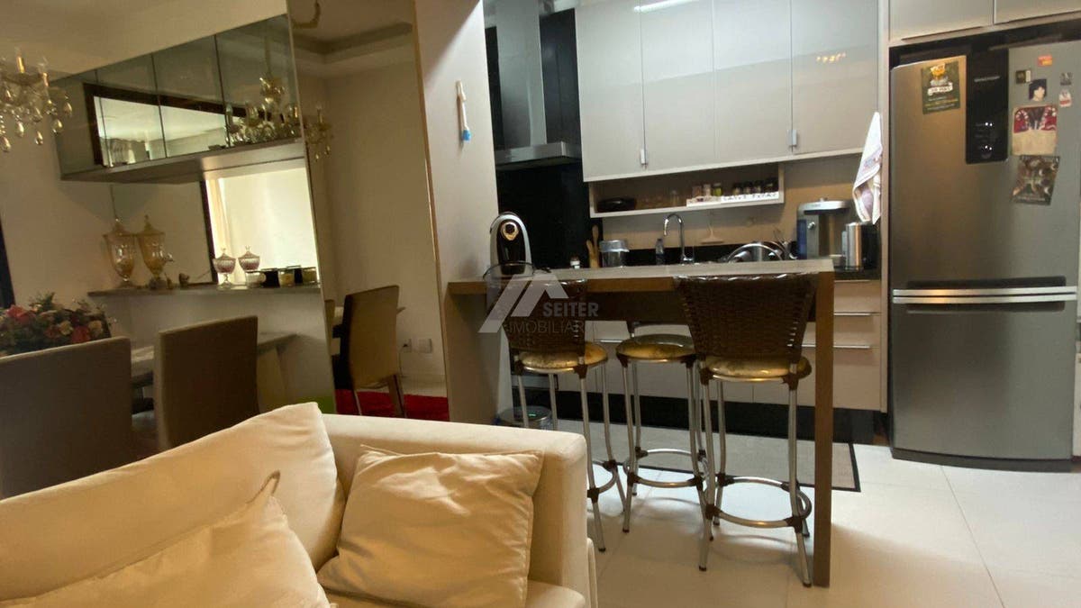 Apartamento mobiliado a venda Florianópolis
