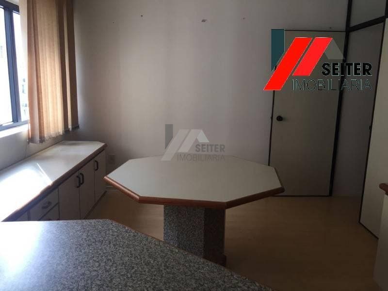 Sala comercial a venda no Centro de florianopolis - foto 4