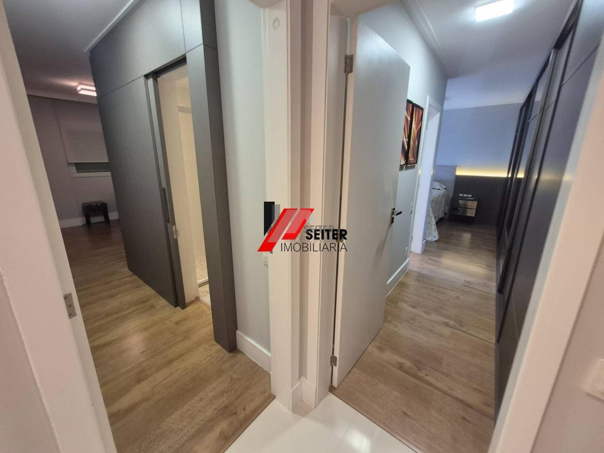Apartamento de 2 dormitórios alto padrão para locação na Agronômica Florianópolis