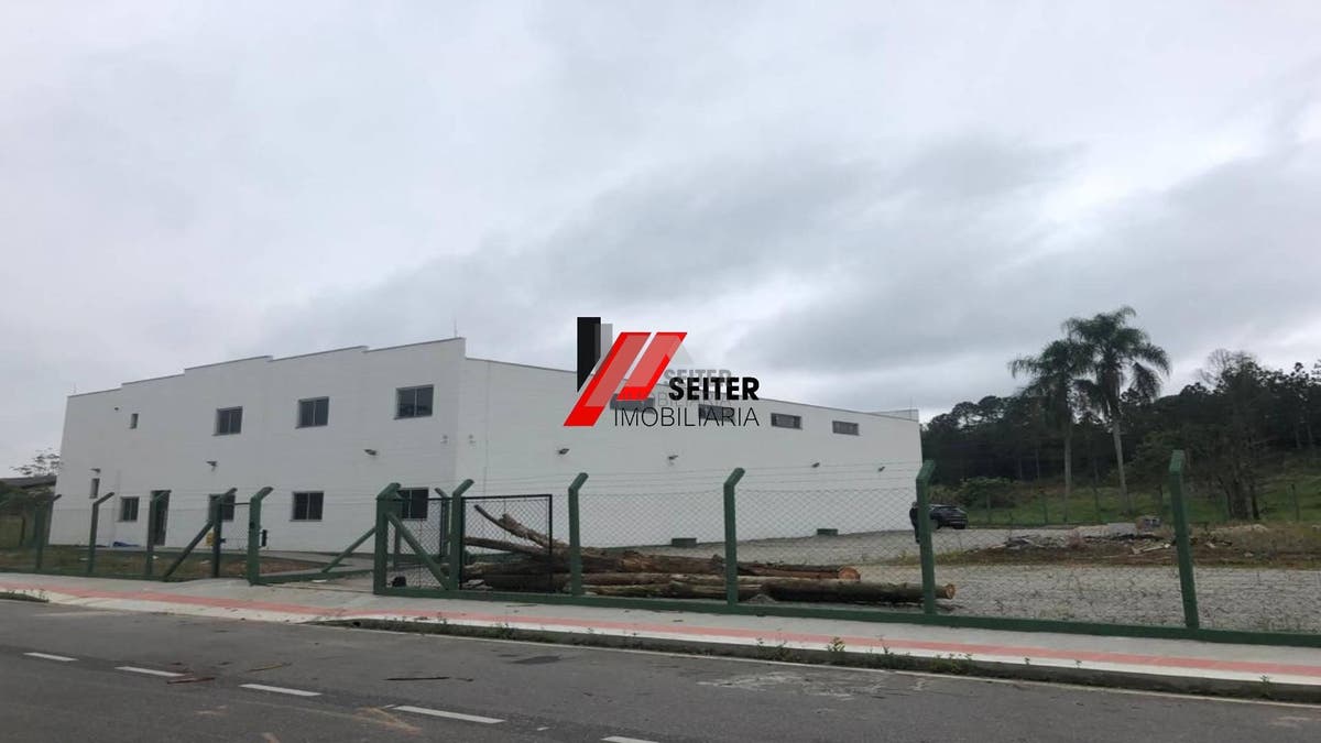 Galpão a venda no Centro Empresarial de Forquilhas