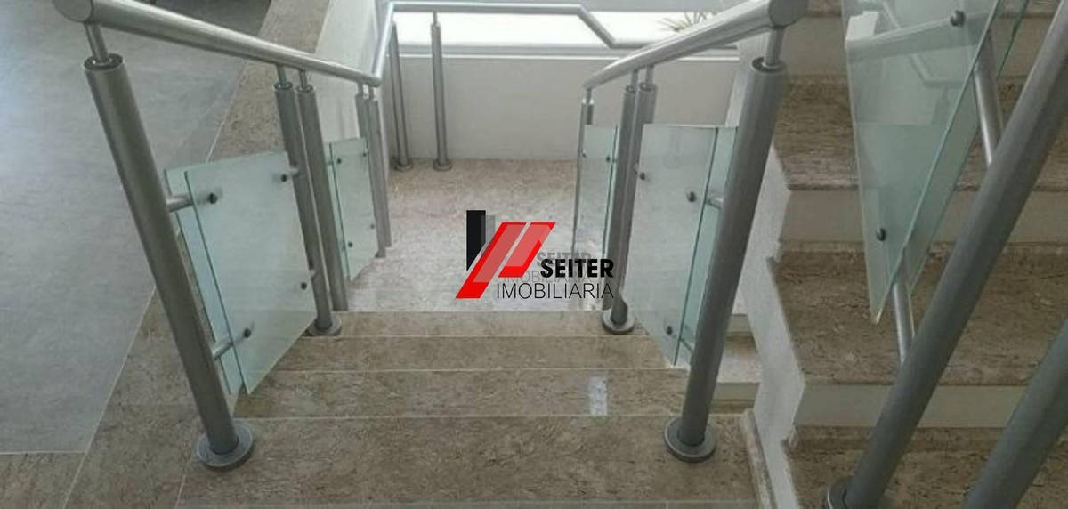 Casa a venda no bairro João Paulo com 4 dormitórios