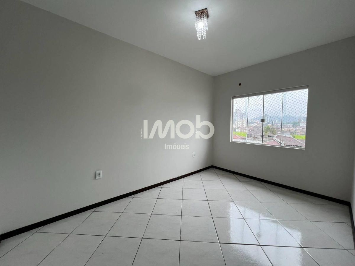 Apartamento com suíte + 2 quartos, vila baependi