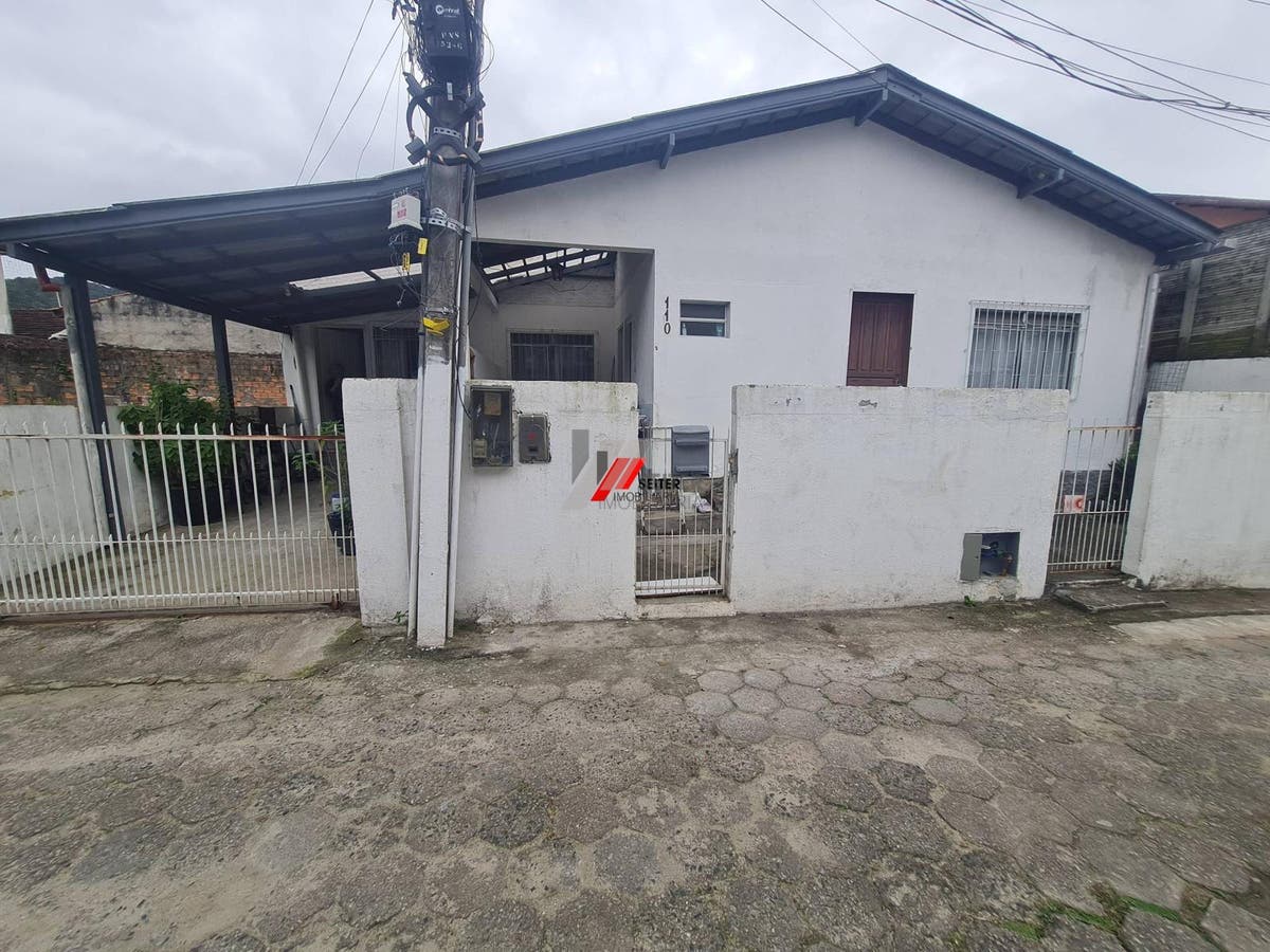 Excelente terreno à venda no bairro Córrego Grande em Florianópolis.