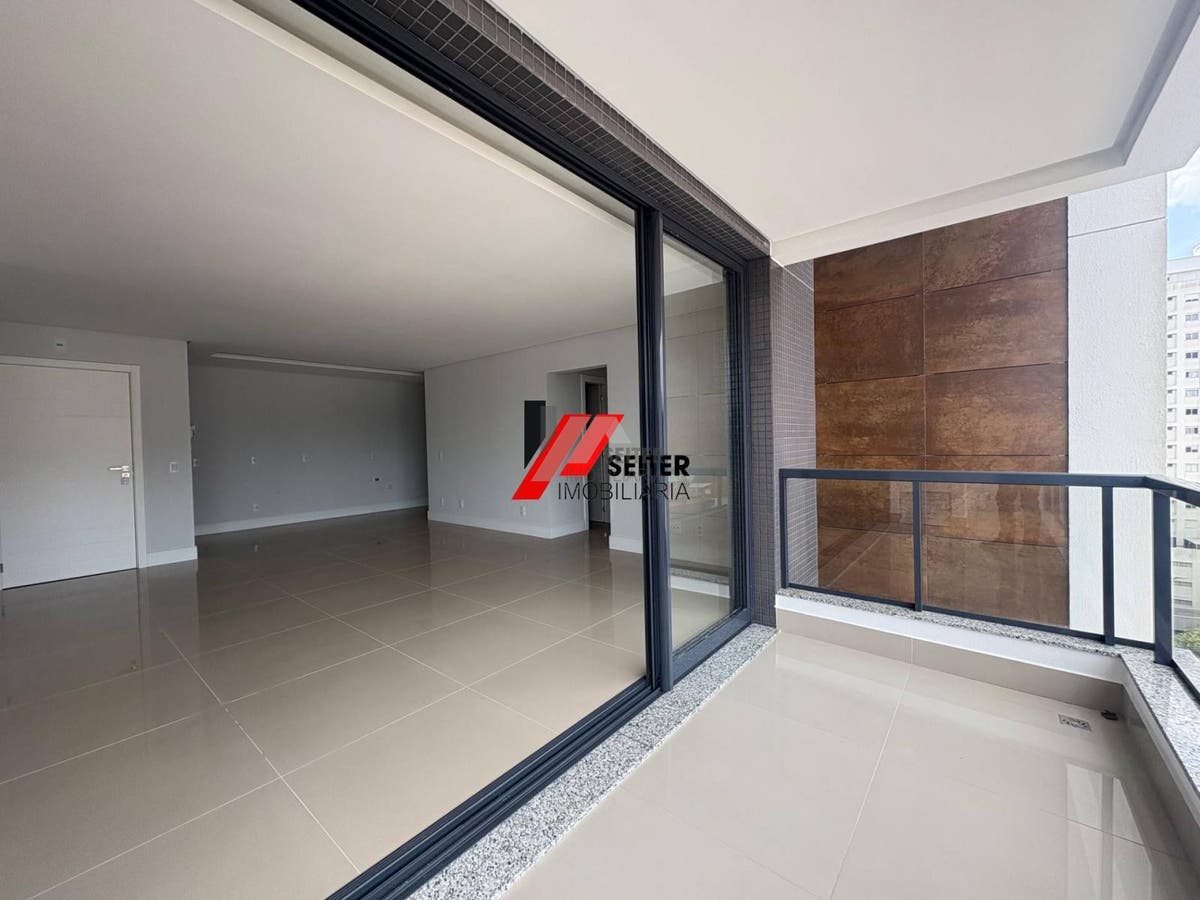 Apartamento a venda no bairro agronomica florianópolis