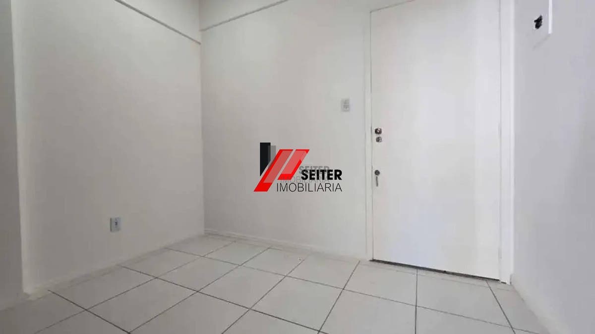 Sala comercial à venda no Centro de Florianópolis