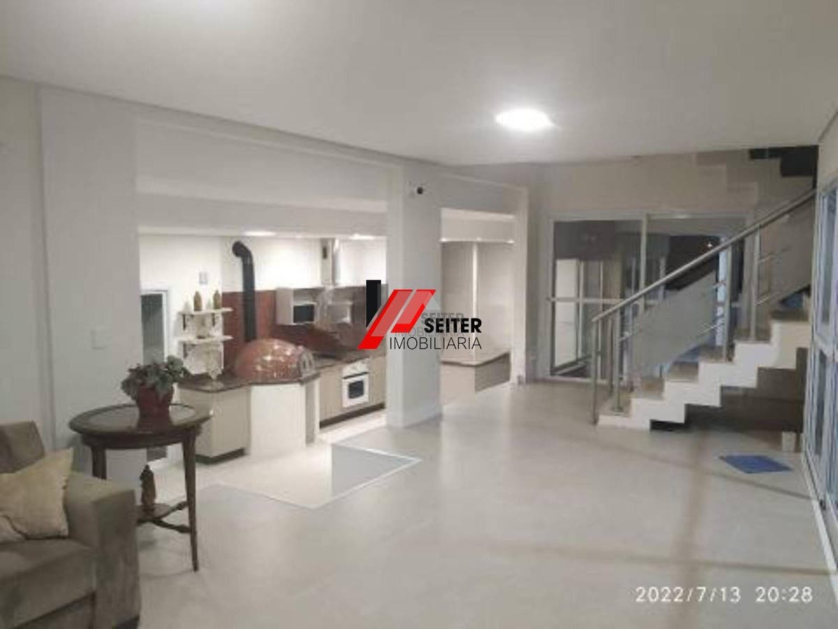 Casa a venda no bairro João Paulo com 4 dormitórios