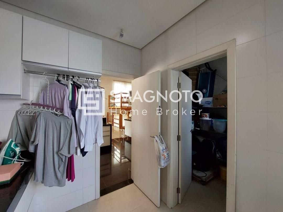 Vendo Sobrado no condomínio Aguas de São Pedro 3 suítes, piscina e excelente nível de acabamento!