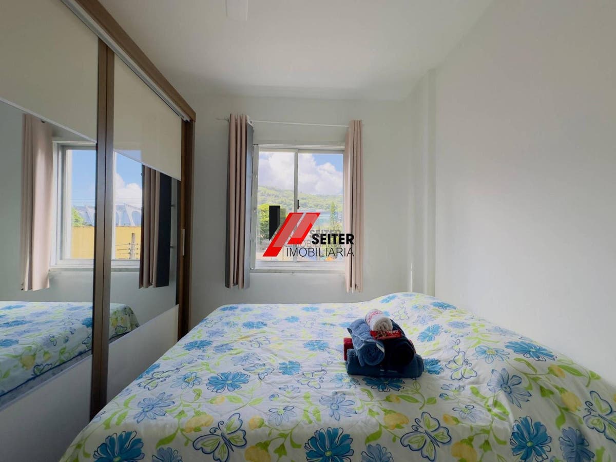 Apartamento de 2 dormitorios a venda Centro Florianopolis