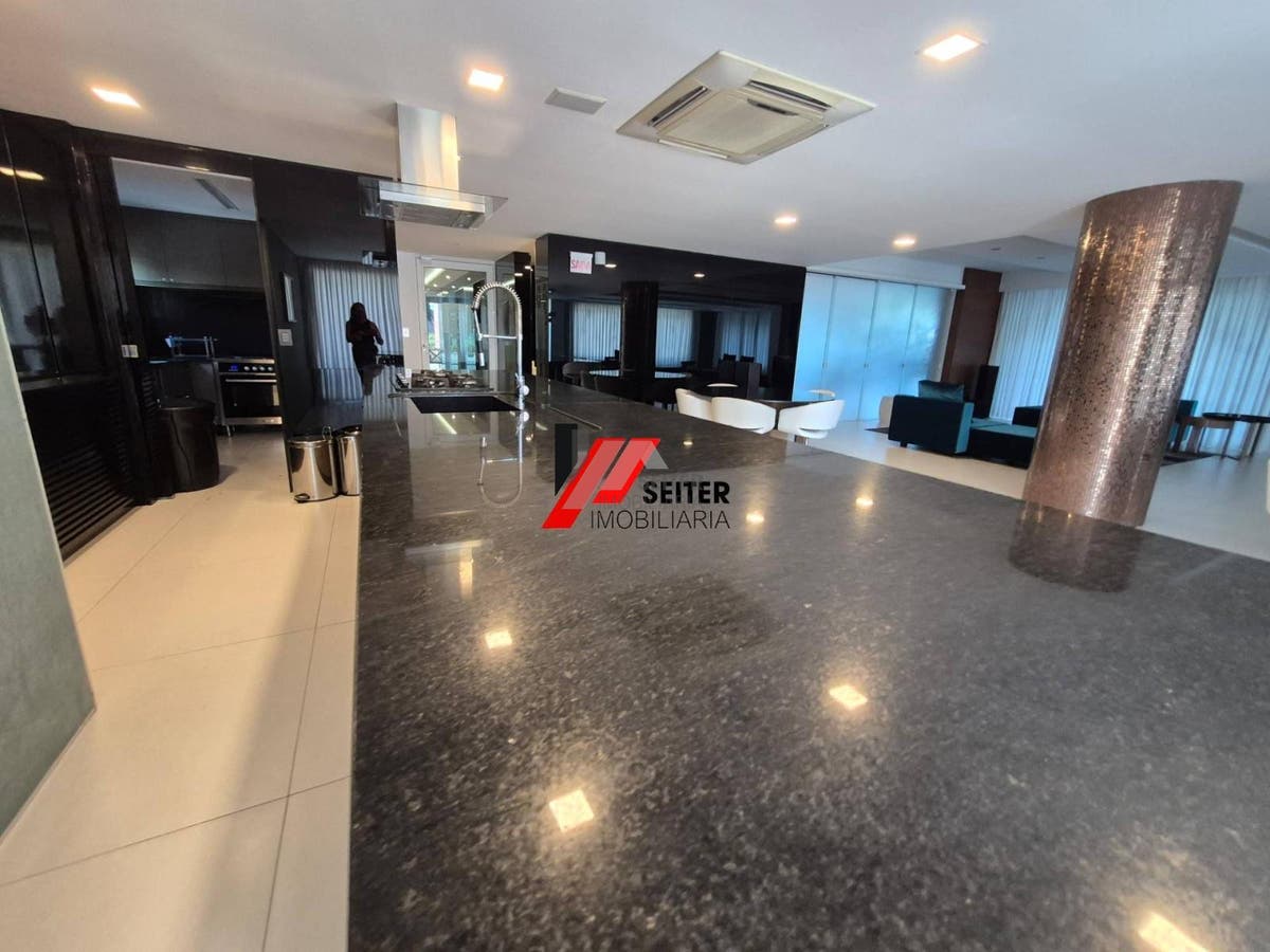 Apartamento de 2 dormitórios alto padrão para locação na Agronômica Florianópolis