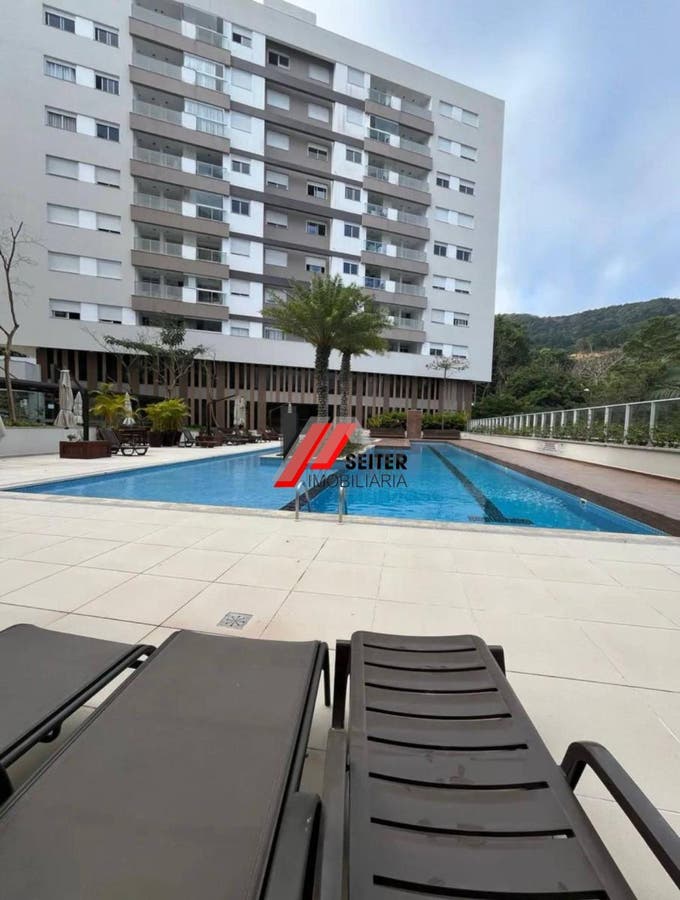 Apartamento 2 dromitorios com suite venda Itacorubi Florianopolis