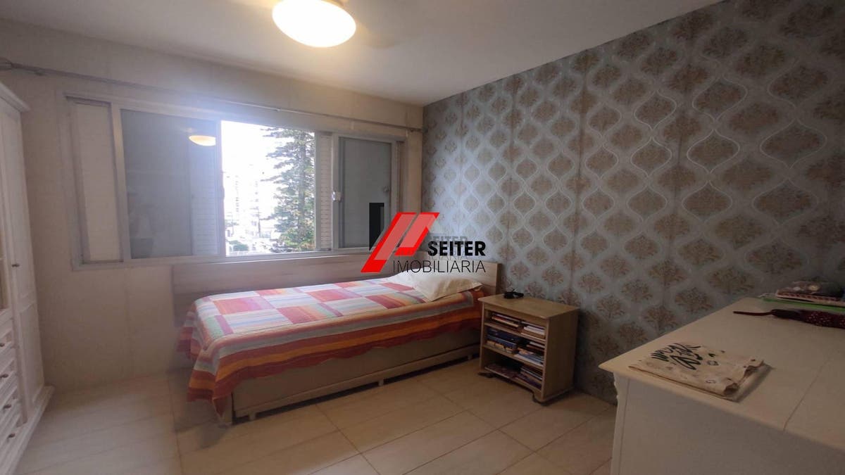 Apartamento a Venda 3 dormitórios Beira mar Florianópolis