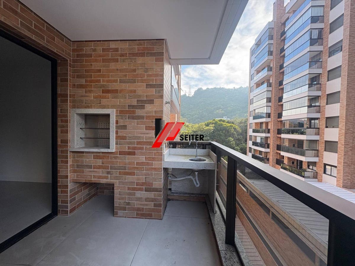 Apartamento à venda no Itacorubi Florianópolis