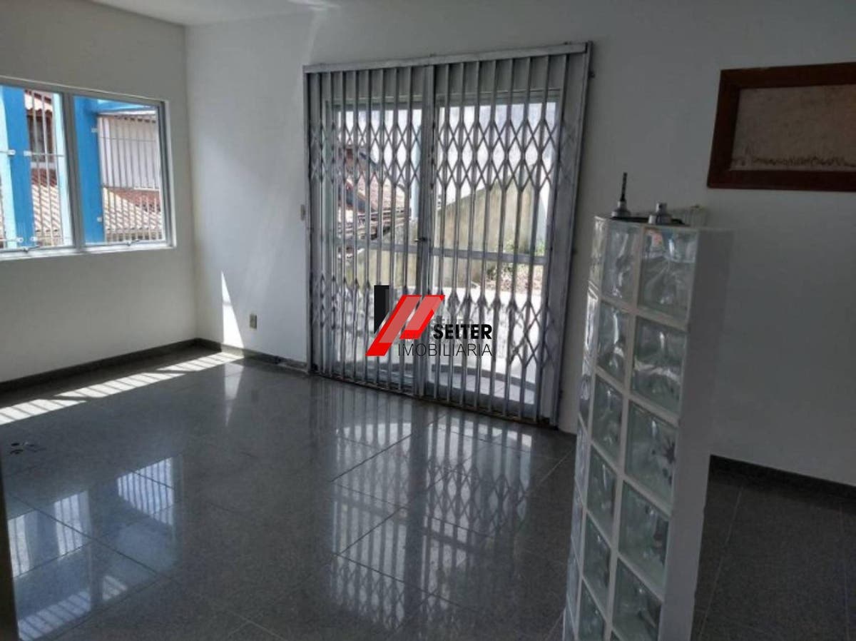 Casa comercial a venda no bairro Saco dos Limões