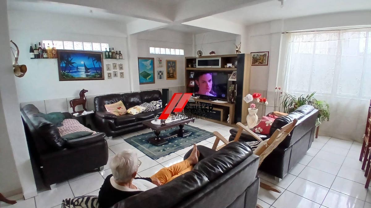 Casa à venda na trindade florianópolis