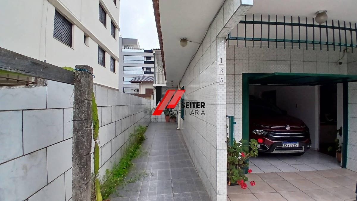 Casa à venda na trindade florianópolis