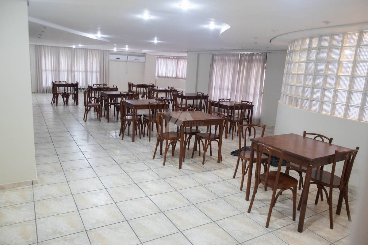Apartamento com 3 quartos, Centro - Florianópolis