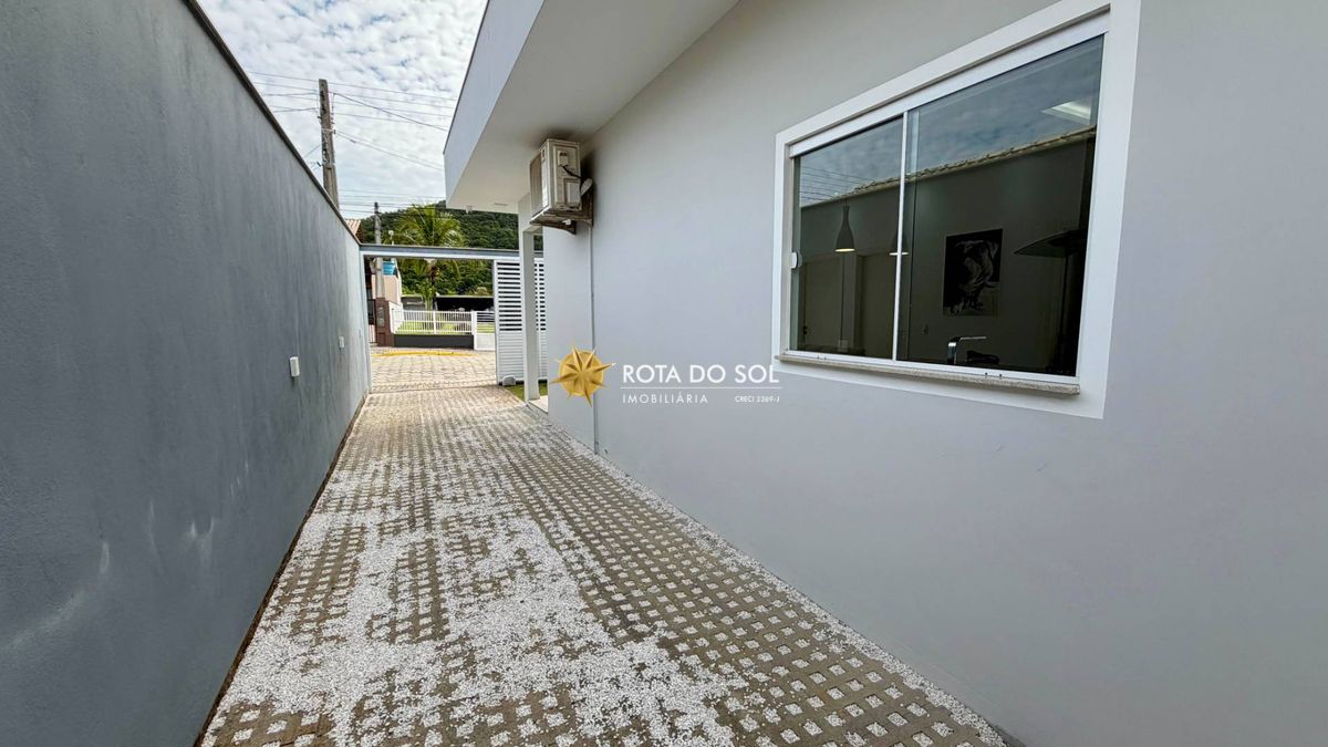 Casa com piscina á venda Praia Zimbros Bombinhas - 3