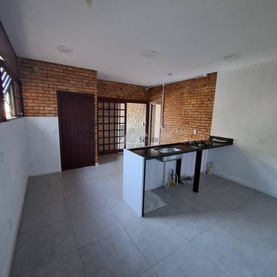 Casa para alugar no Itacorubi com 3 quartos