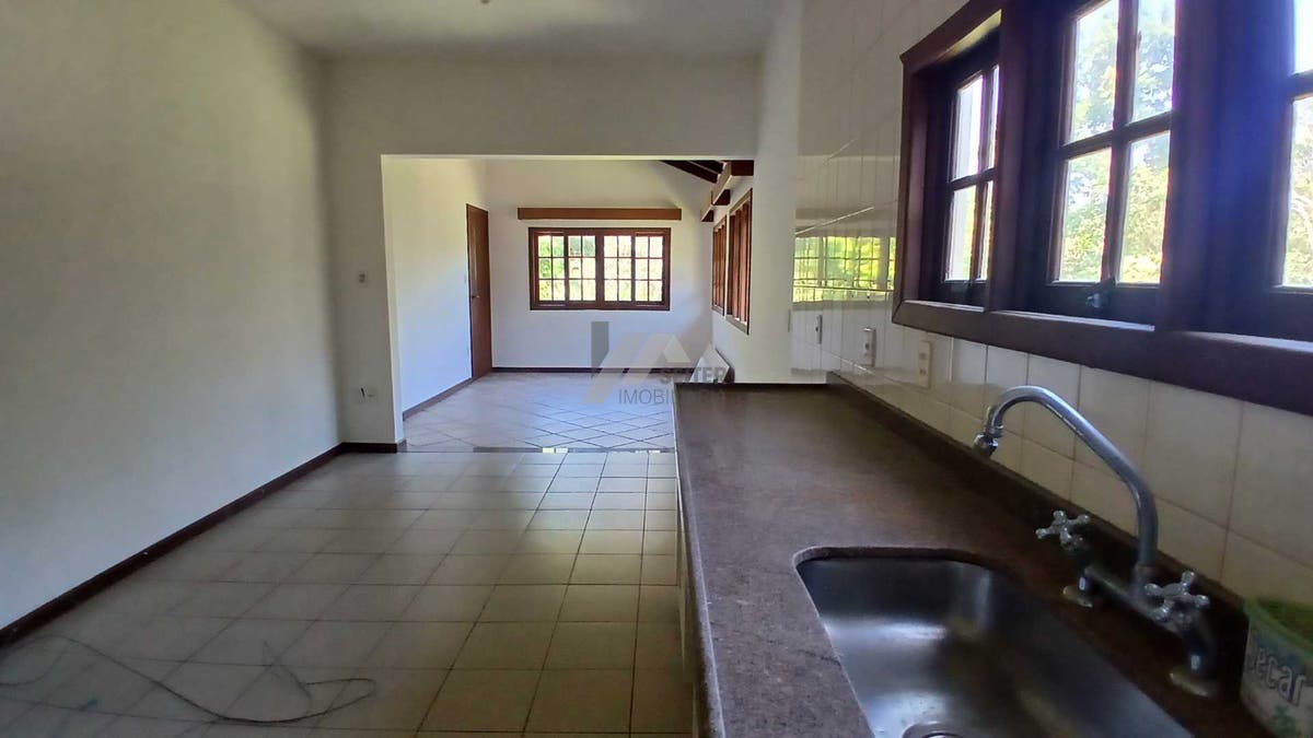 Casa a venda de 4 suites terreno grande Santo Antonio de Lisboa Florianopolis