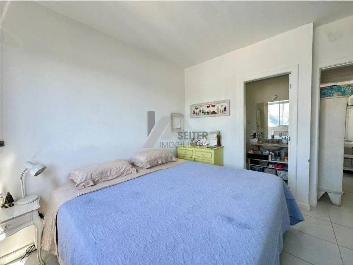 Apartamento á venda Itacorubi Florianópolis.