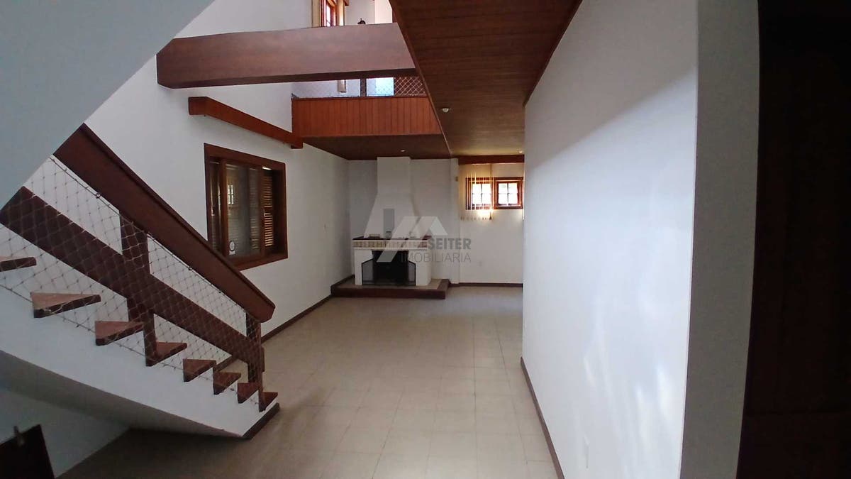 Casa a venda de 4 suites terreno grande Santo Antonio de Lisboa Florianopolis