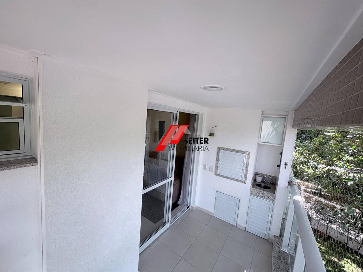 Apartamento 2 dromitorios com suite venda Itacorubi Florianopolis