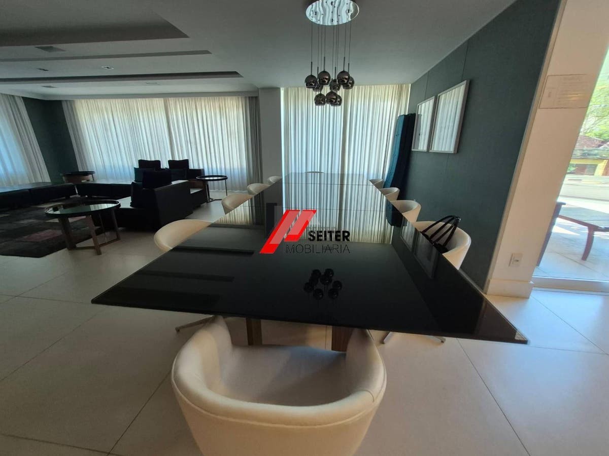 Apartamento de 2 dormitórios alto padrão para locação na Agronômica Florianópolis