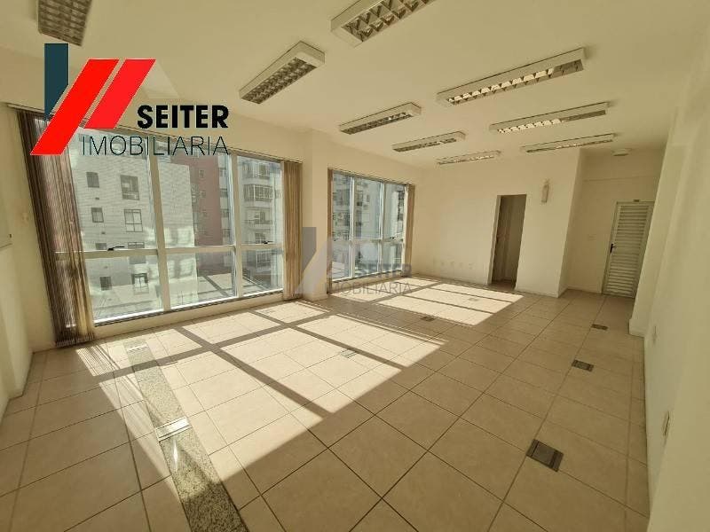 Conjunto de Salas Comerciais a Venda em Florianópolis - foto 2