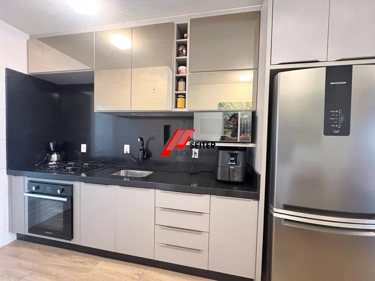 Apartamento de 2 dormitórios a venda Florianopolis Itacorubi