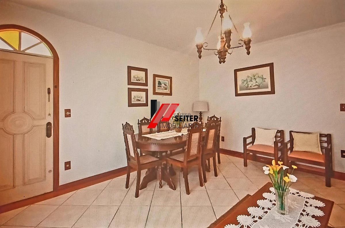Casa à venda na trindade Florianópolis