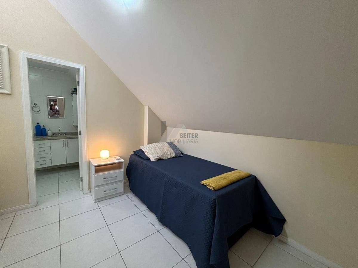 Cobertura 3 suites venda Trindade florianopolis