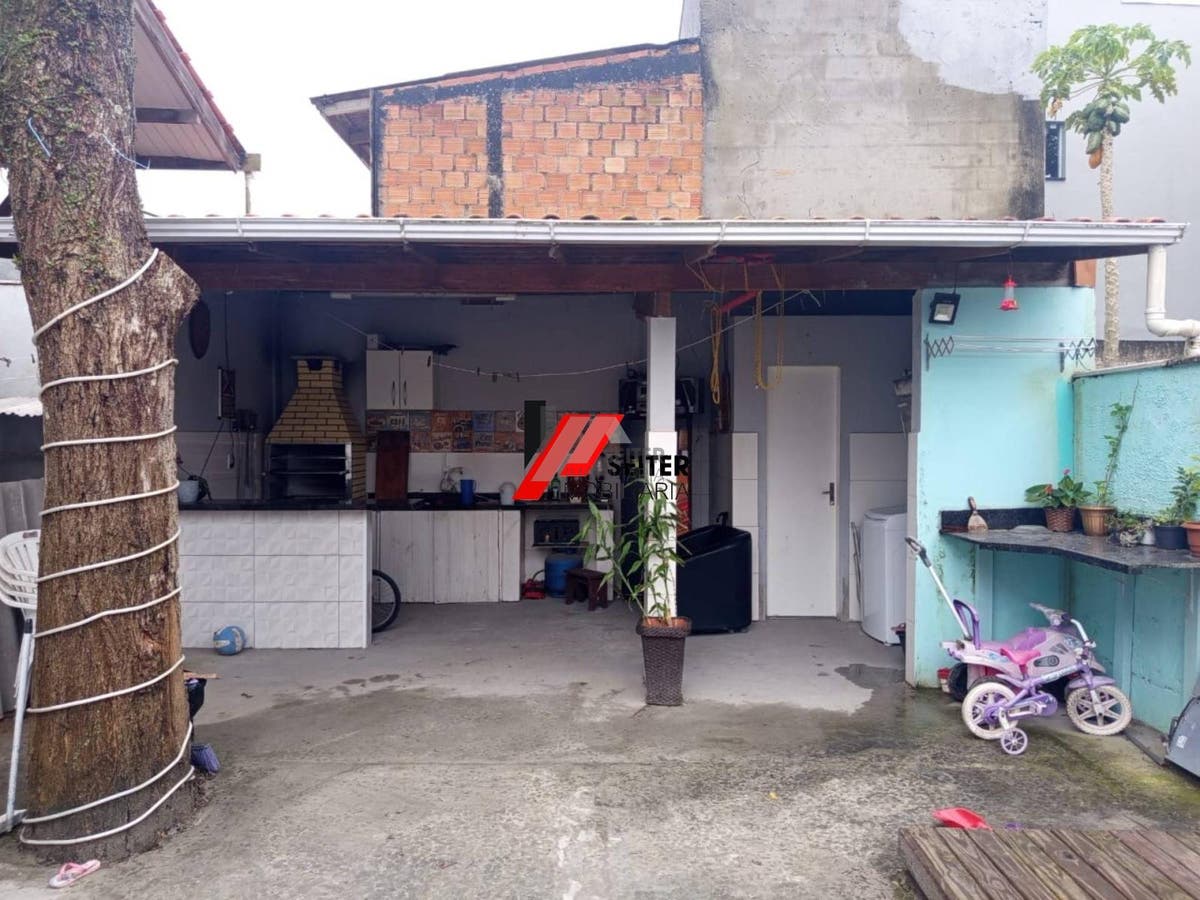 Casa à venda no Rio vermelho
