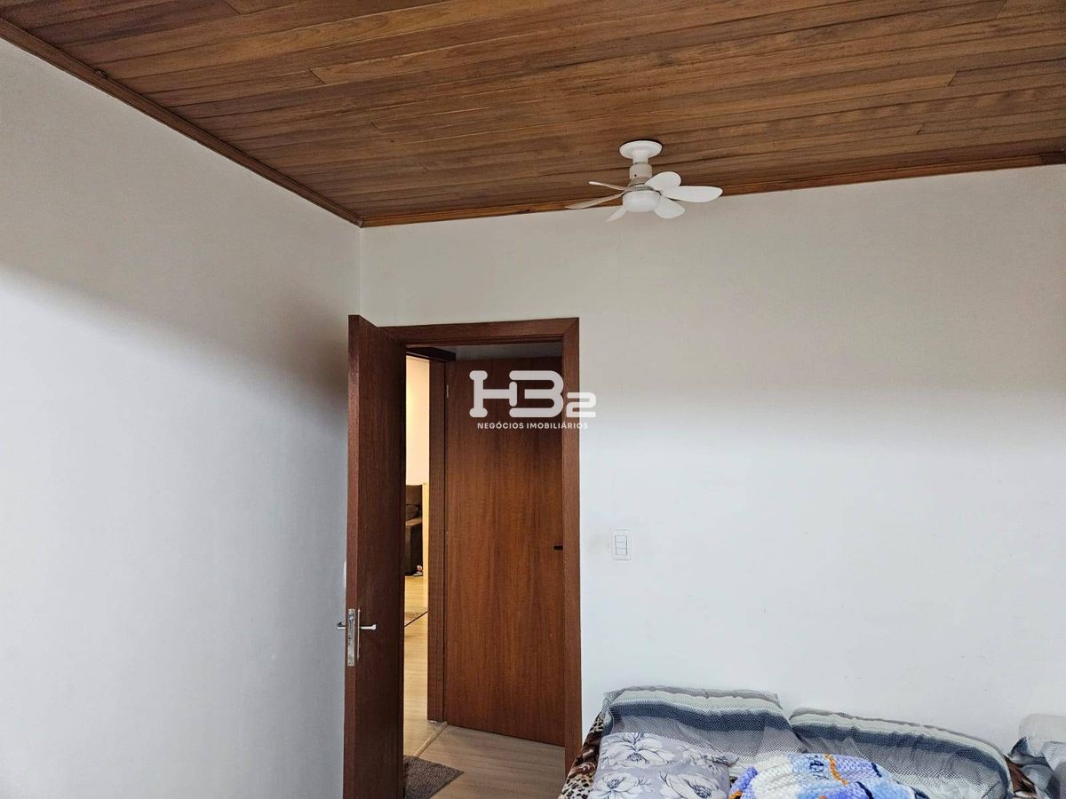 Casa Á Venda