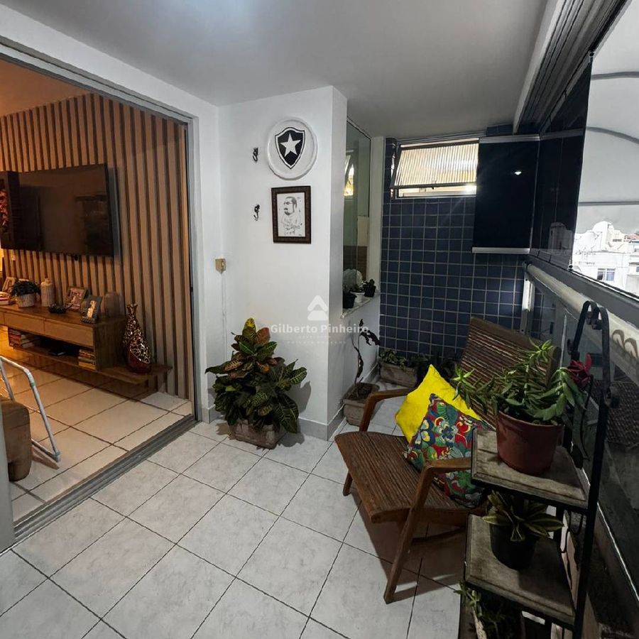 Apartamento à Venda no Centro de Guarapari com 3 Quartos