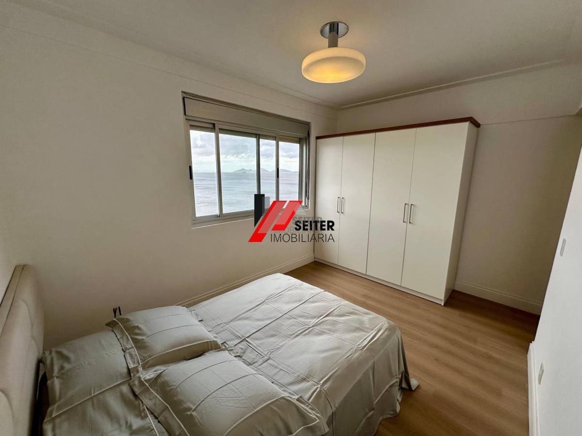 Apartamento 3 dormitórios e suite venda Centro Florianópolis