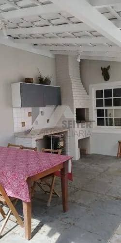 Casa de 3 dormitorios a venda Florianopolis