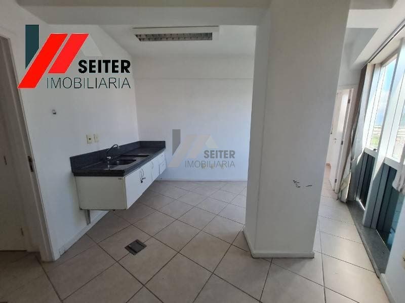 Conjunto de Salas Comerciais a Venda em Florianópolis - foto 11