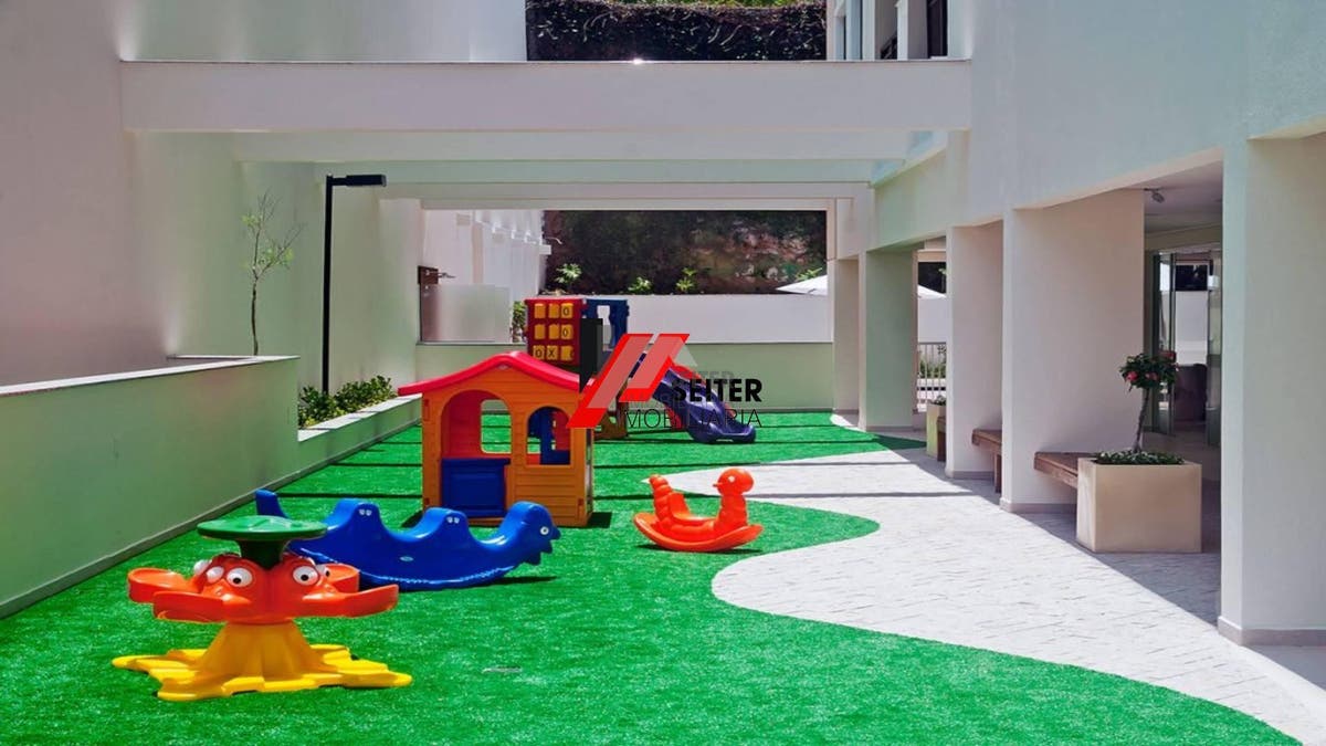 Apartamento de 2 Domitorios com Suite a Venda em Florianopolis
