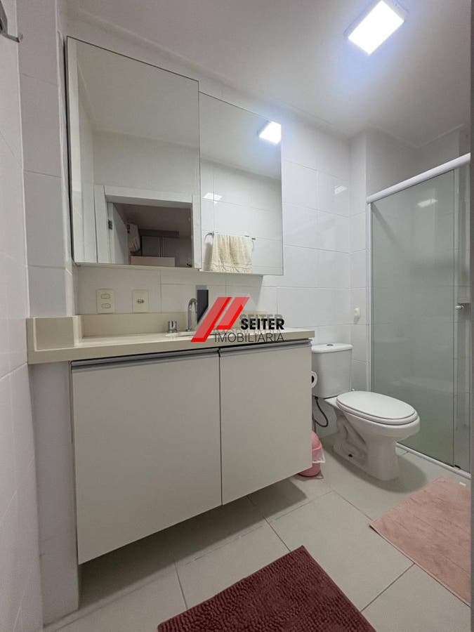 Apartamento de 2 Domitorios com Suite a Venda em Florianopolis