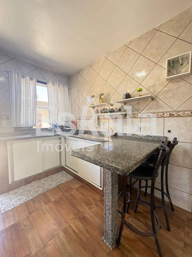 Casa com 4 Dormitórios, sendo 1 Suíte - Bairro João Pessoa, Jaraguá do Sul