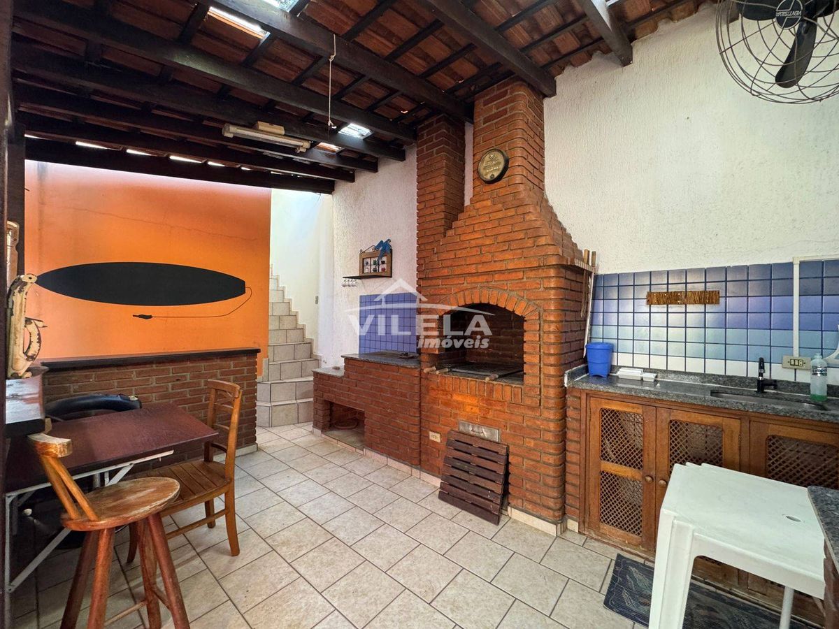 Casa com Piscina-Lado Praia-Bairro Indaiá-Caraguatatuba-Sp