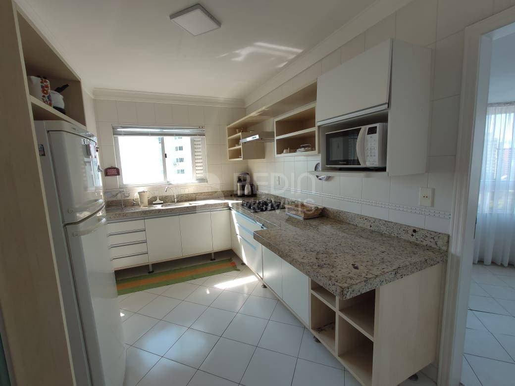 Apartamento de 3 quartos, 150m² no bairro Centro, em Balneário Camboriú | Eu Corretor