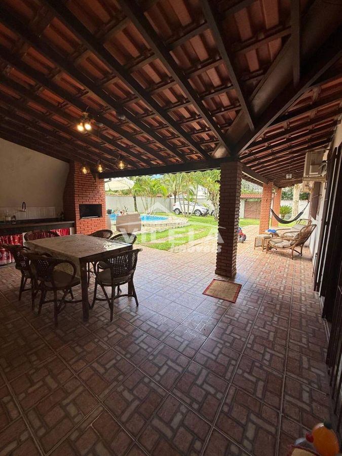 Casa com piscina - à venda -bairro massaguaçu-caraguatatuba-sp