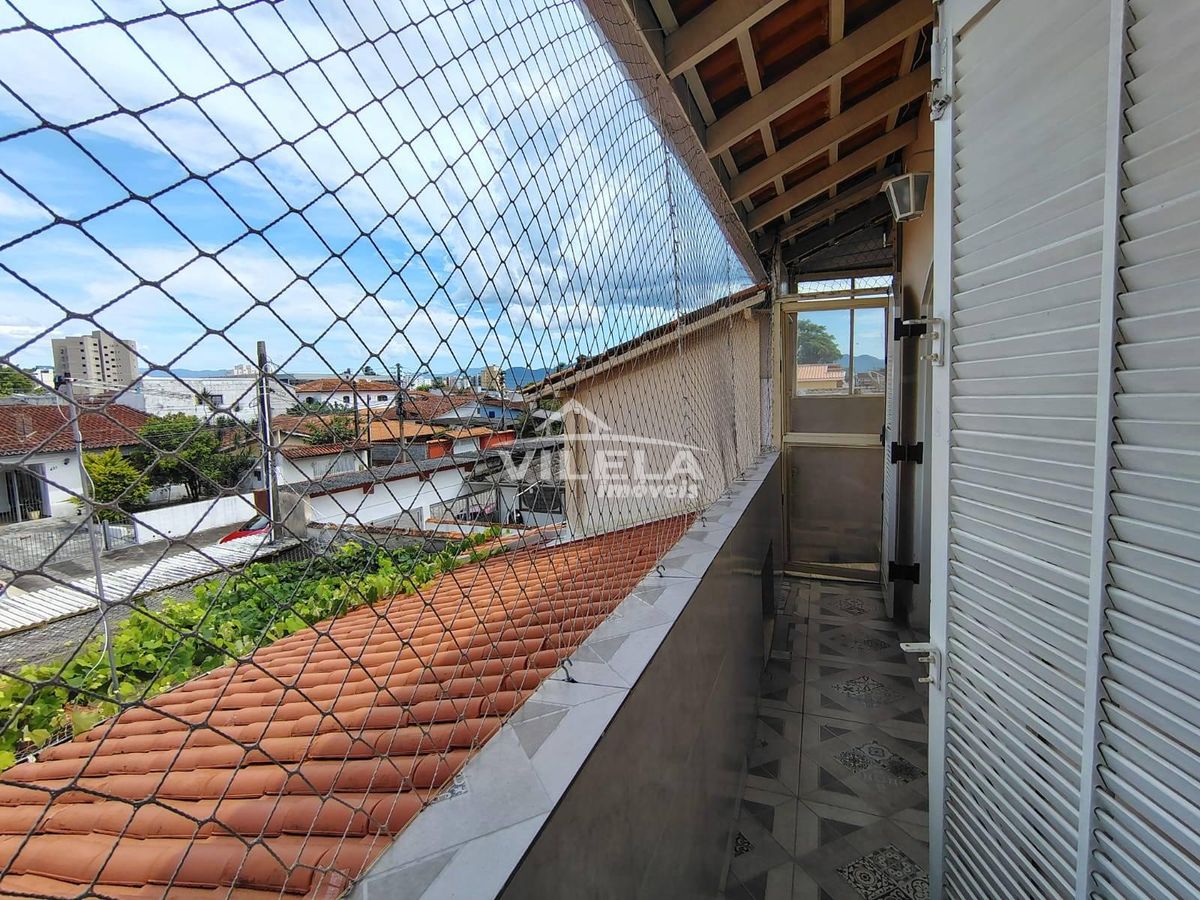 Sobrado no bairro aruan-caraguatatuba-sp