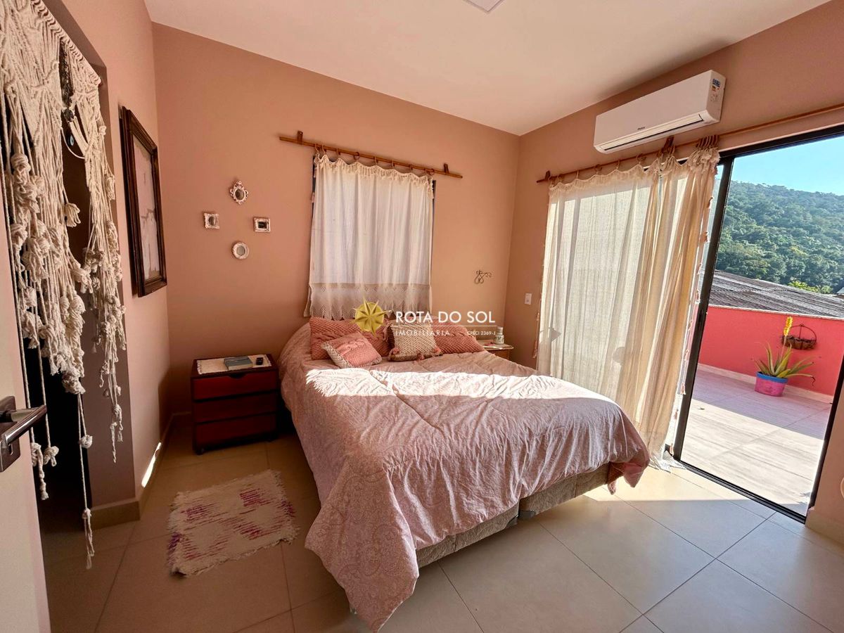 Casa à venda 4 quartos com piscina Praia Mariscal Bombinhas SC - 21