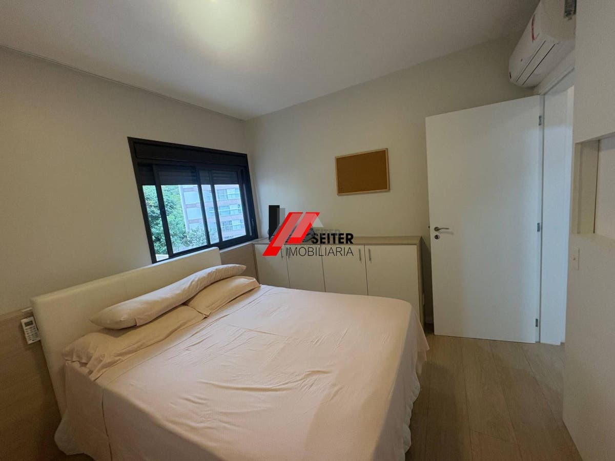 Apartamento de 2 Domitorios com Suite a Venda em Florianopolis