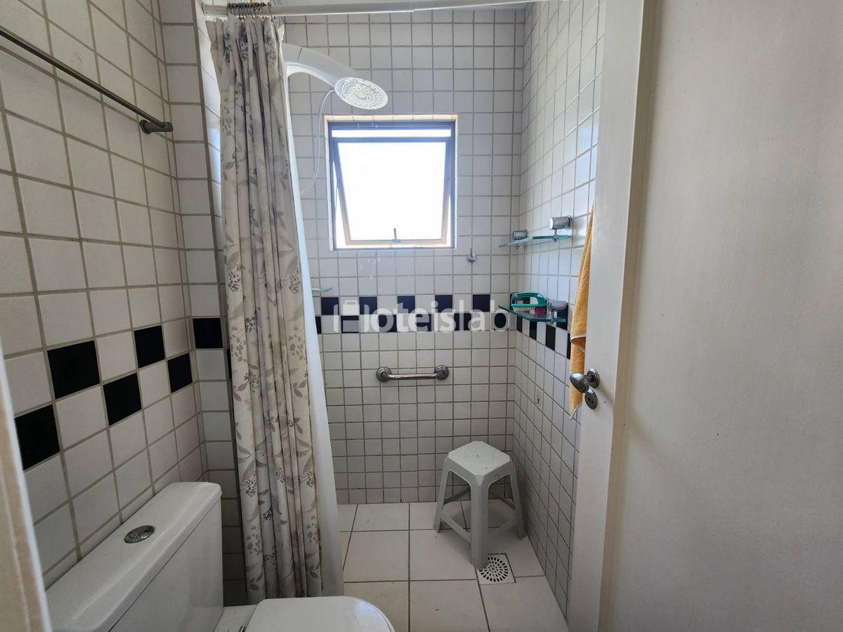 Lindo apto de 2 quartos com piscina a 300m da praia