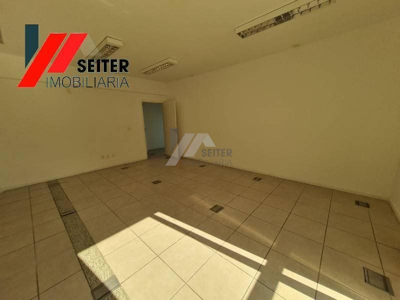 Conjunto de Salas Comerciais a Venda em Florianópolis - foto 22
