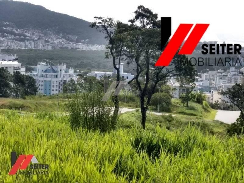 Terreno a venda em Florianopolis Itacorubi em localização previlegiada