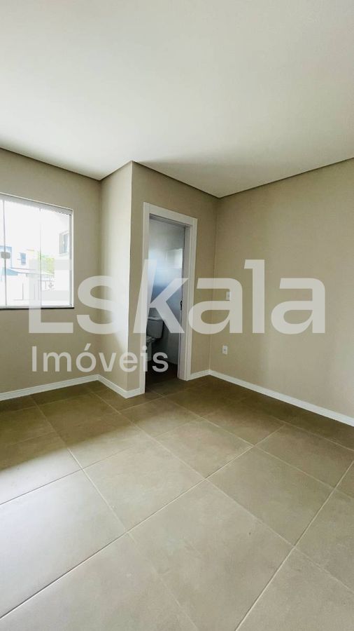 Casa geminada com 01 suíte + 02 dormitórios três rios do norte - jaraguá do sul